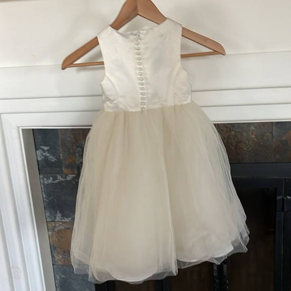 David’s Bridal Party DRESS in ivory. Size 2T. - Picture 3 of 7